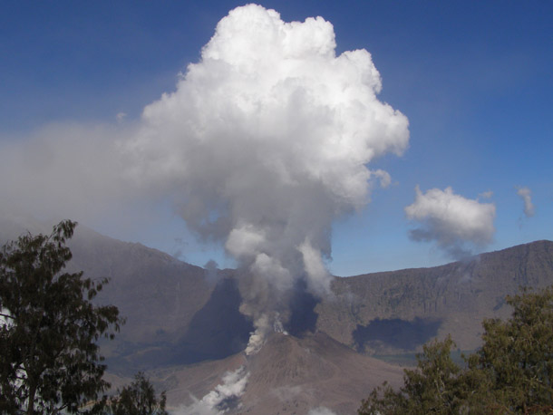 The eruption of Gunung Baru (Baby Volcano), Mount Rinjani Lombok