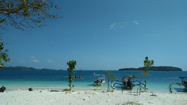 stunning view at Gili Kedis